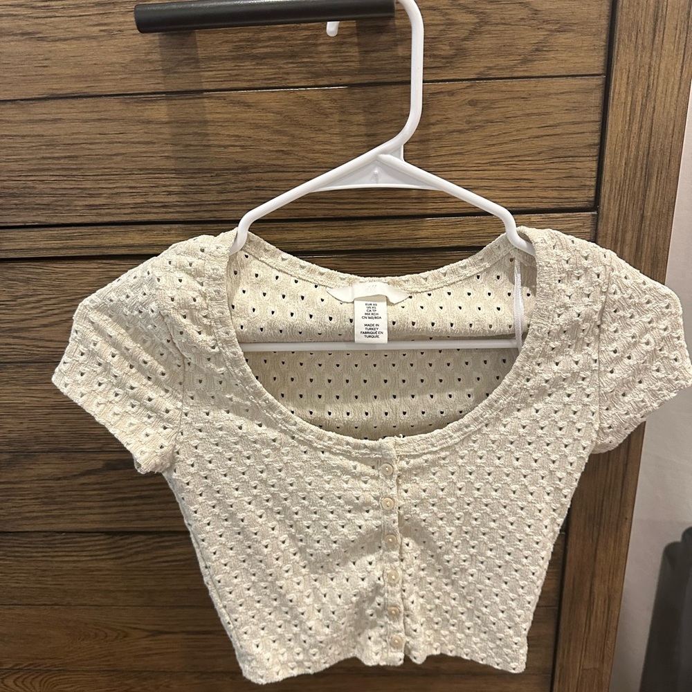 Cream Short Sleeve Buttoned Crop Blouse